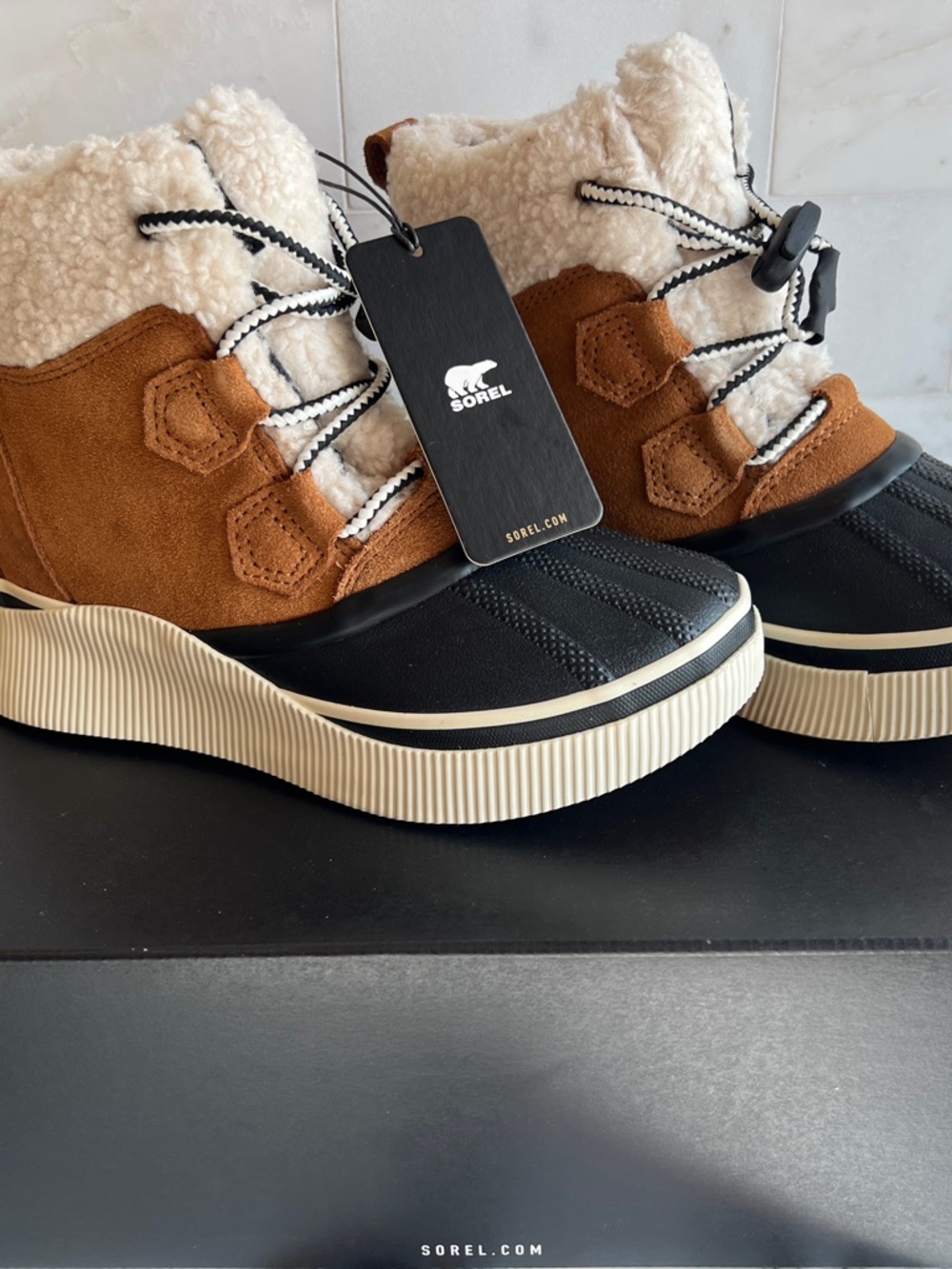 NWT Sorel Kids Brown and Black Shearling-Lined Boots